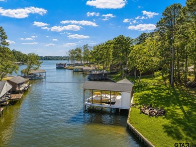 SELLER IS OFFERING $20,000 REMODEL ALLOWANCE. Tucked away on the - photo 28