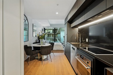  Condo For Sale in Montréal (Le Sud-Ouest) 