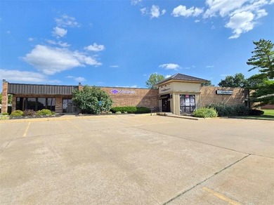 Spacious professional medical plaza is ready for a new owner