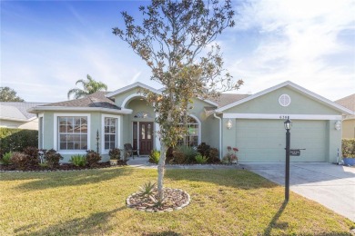 Lake Home Sale Pending in New Port Richey, Florida