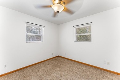 Whether you are searching for a peaceful year-round residence - photo 17