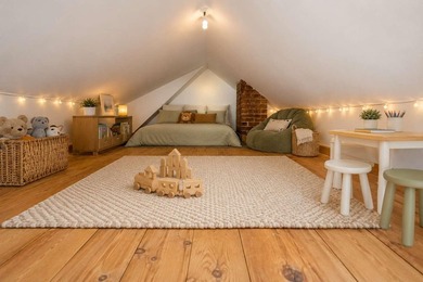 Enjoy top-floor living in this spacious 1-bedroom, 1-bath - photo 7