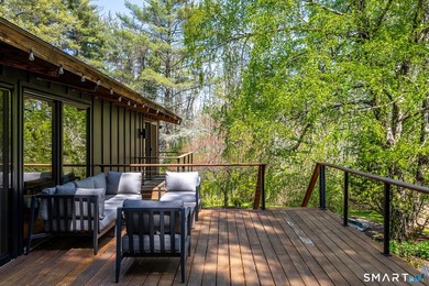 This 70s Modern home has been revamped to a 21st century - photo 6