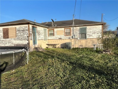Welcome to this cozy 3bed 2bath unfurnished home. Calling all - photo 8