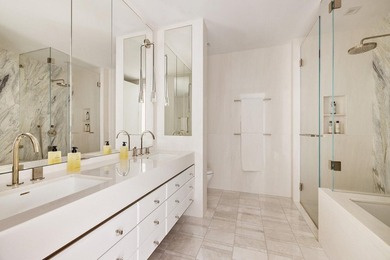 Classic, historic New York, collides with the Upper West Side - photo 7