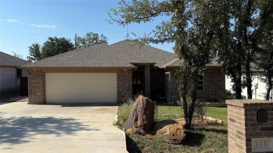 Lake Bridgeport Home For Sale in Runaway Bay Texas