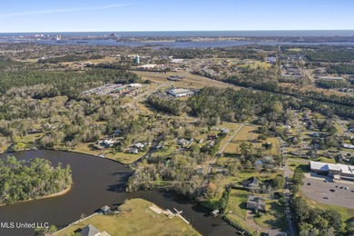 Great 0.25-acre waterfront lot in the Panoramic Acres - photo 12