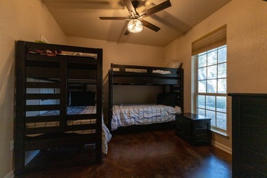This exceptional Austin stone home offers 3 bedrooms, 2 - photo 17