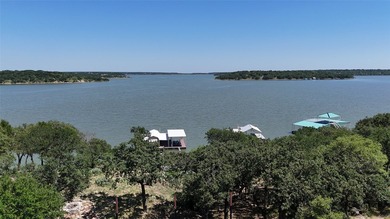 This exceptional Austin stone home offers 3 bedrooms, 2 - photo 28