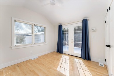 Welcome to your perfect Hamptons retreat in the heart of Hampton - photo 8