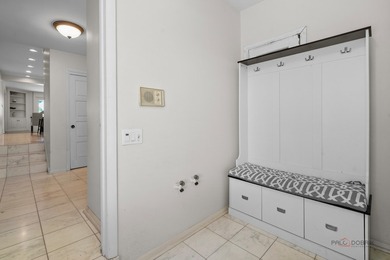 Welcome to this exceptional 5-bedroom, 4.1-bath ranch home - photo 11