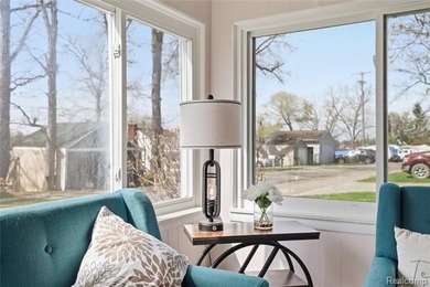 Seller will look at all reasonable offers.Imagine walking up - photo 18