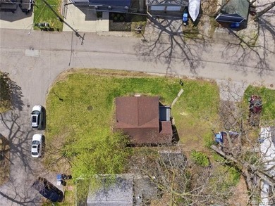 Seller will look at all reasonable offers.Imagine walking up - photo 26