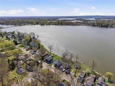 Seller will look at all reasonable offers.Imagine walking up - photo 28