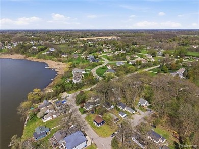 Seller will look at all reasonable offers.Imagine walking up - photo 31