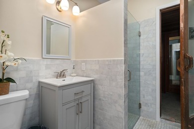 Welcome to this exceptional 5-bedroom, 4.1-bath ranch home - photo 33