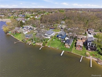 Seller will look at all reasonable offers.Imagine walking up - photo 34