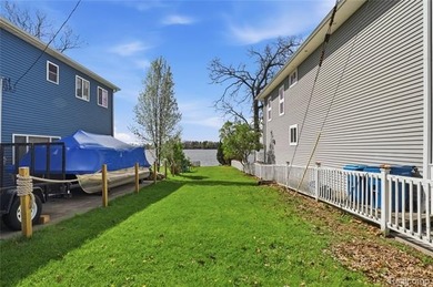 Seller will look at all reasonable offers.Imagine walking up - photo 36