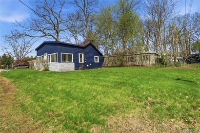 Seller will look at all reasonable offers.Imagine walking up - photo 39