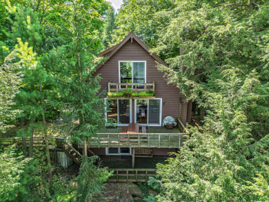 Lake Home For Sale in La Valle, Wisconsin