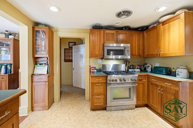 Welcome to 401 Lake Street -- a warm and inviting Adirondack - photo 15