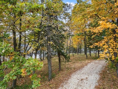 Build your sensational lakefront home within the Emerald Shores - photo 17