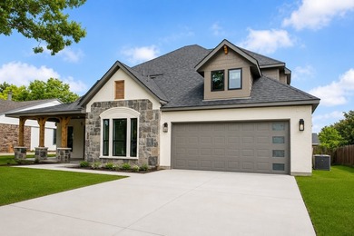 MOVE IN READ IN JUNE! Rare opportunity to own in the highly - photo 1