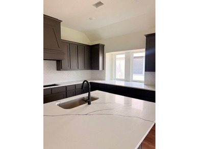 MOVE IN READ IN JUNE! Rare opportunity to own in the highly - photo 4