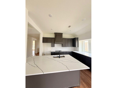 MOVE IN READ IN JUNE! Rare opportunity to own in the highly - photo 6