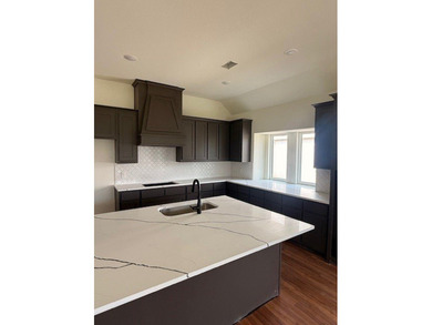 MOVE IN READ IN JUNE! Rare opportunity to own in the highly - photo 9
