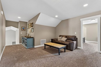 Exceptional Craftsman-style home located on a quiet cul-de-sac - photo 22