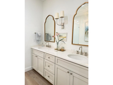 Located one block from Crystal beach and move-in ready...a - photo 23