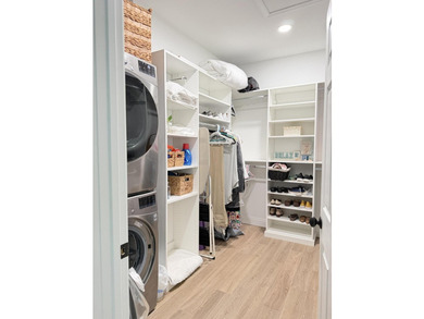 Located one block from Crystal beach and move-in ready...a - photo 25