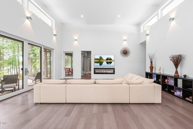 Known as the Wolf-Huang House, this architect-designed modernist - photo 15