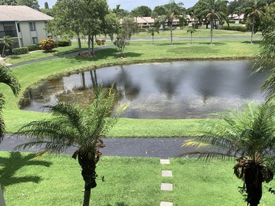 Beautiful 2BR/2BA condo with pond views from the private patio - photo 16