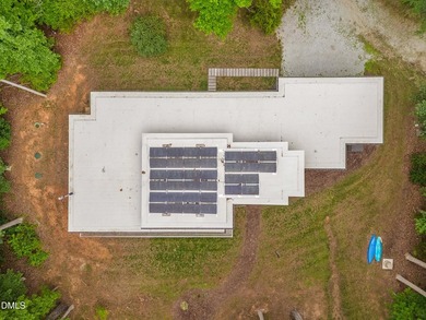 Known as the Wolf-Huang House, this architect-designed modernist - photo 45