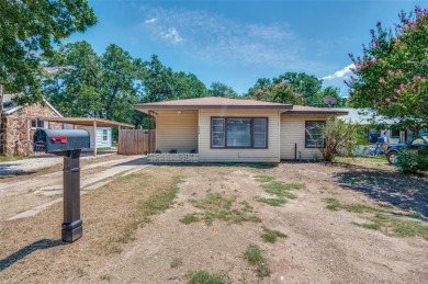 Lake Home For Sale in Lake Worth, Texas