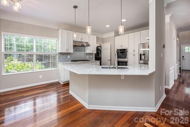 4 Bedroom, 2.5 bath open floor plan home in desirable Monterey - photo 9
