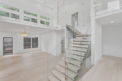 Luxury and comfort blend effortlessly in this exceptional - photo 12