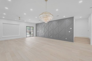 Luxury and comfort blend effortlessly in this exceptional - photo 17