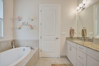 Attention all buyers!! We have another end corner unit townhouse - photo 17