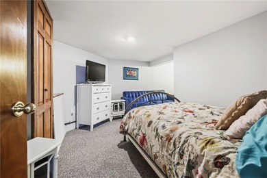 Welcome to this lovely 1920's 2 Bedroom, 2 Bath Colonial in - photo 21