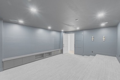 Luxury and comfort blend effortlessly in this exceptional - photo 25