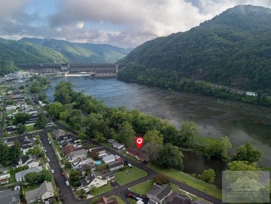Experience beautiful New River frontage from this - photo 35