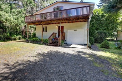 Secluded yet close to the Beach! Bright, light and airy two - photo 2