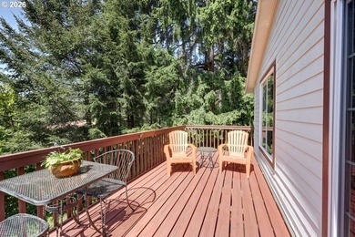 Secluded yet close to the Beach! Bright, light and airy two - photo 4