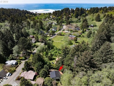 Secluded yet close to the Beach! Bright, light and airy two - photo 7
