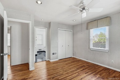 Welcome to this a well-maintained home offering comfort, space - photo 18
