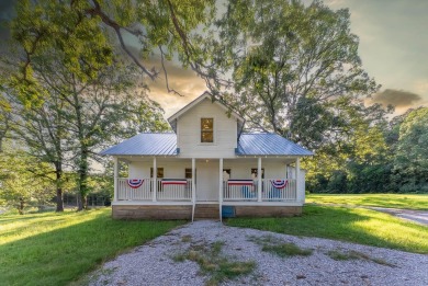 (private lake, pond, creek) Home For Sale in Koshkonong Missouri