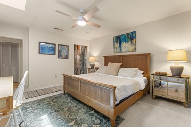 Updated lagoon-front home on one and a half lots in a quiet - photo 26